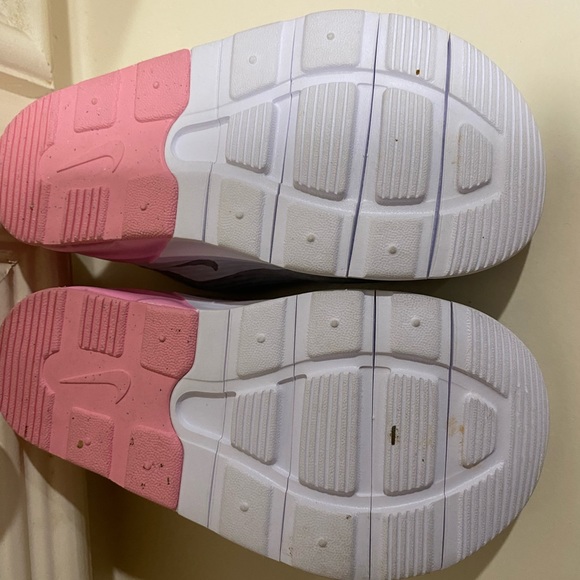 Shoes - Picture 2 of 3